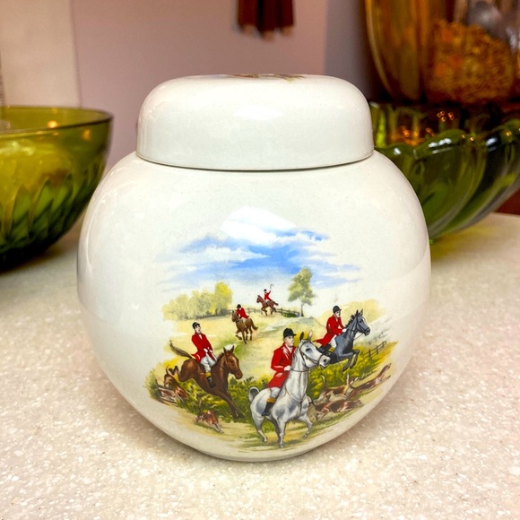 Burleigh • Ginger Jar/Tea Caddy - Picture 1 of 5